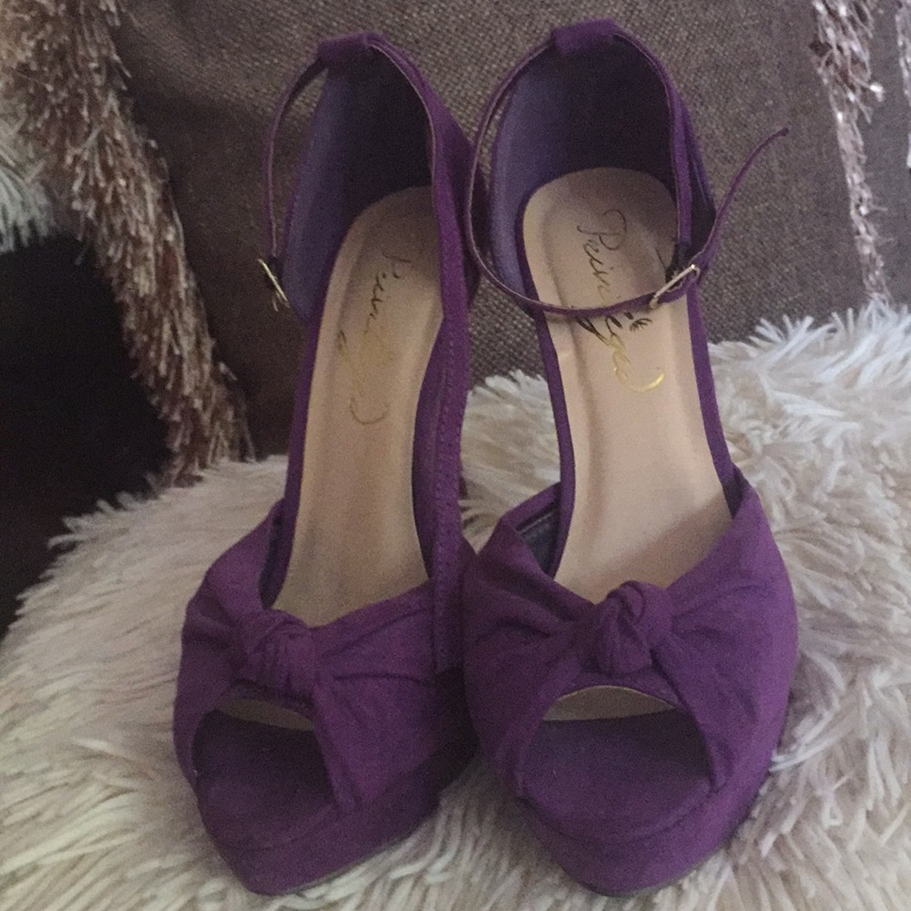 High heeled purple sandals by Privileged.